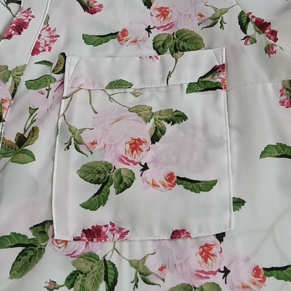 Express Womens Blouse. - Picture 9 of 10